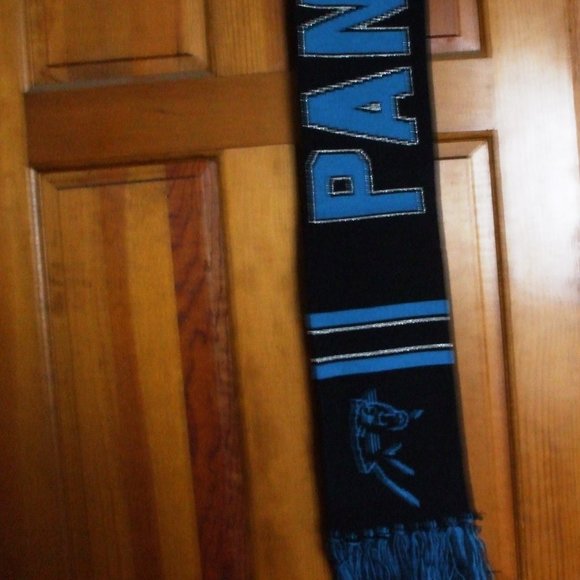 Scarf - Picture 2 of 4